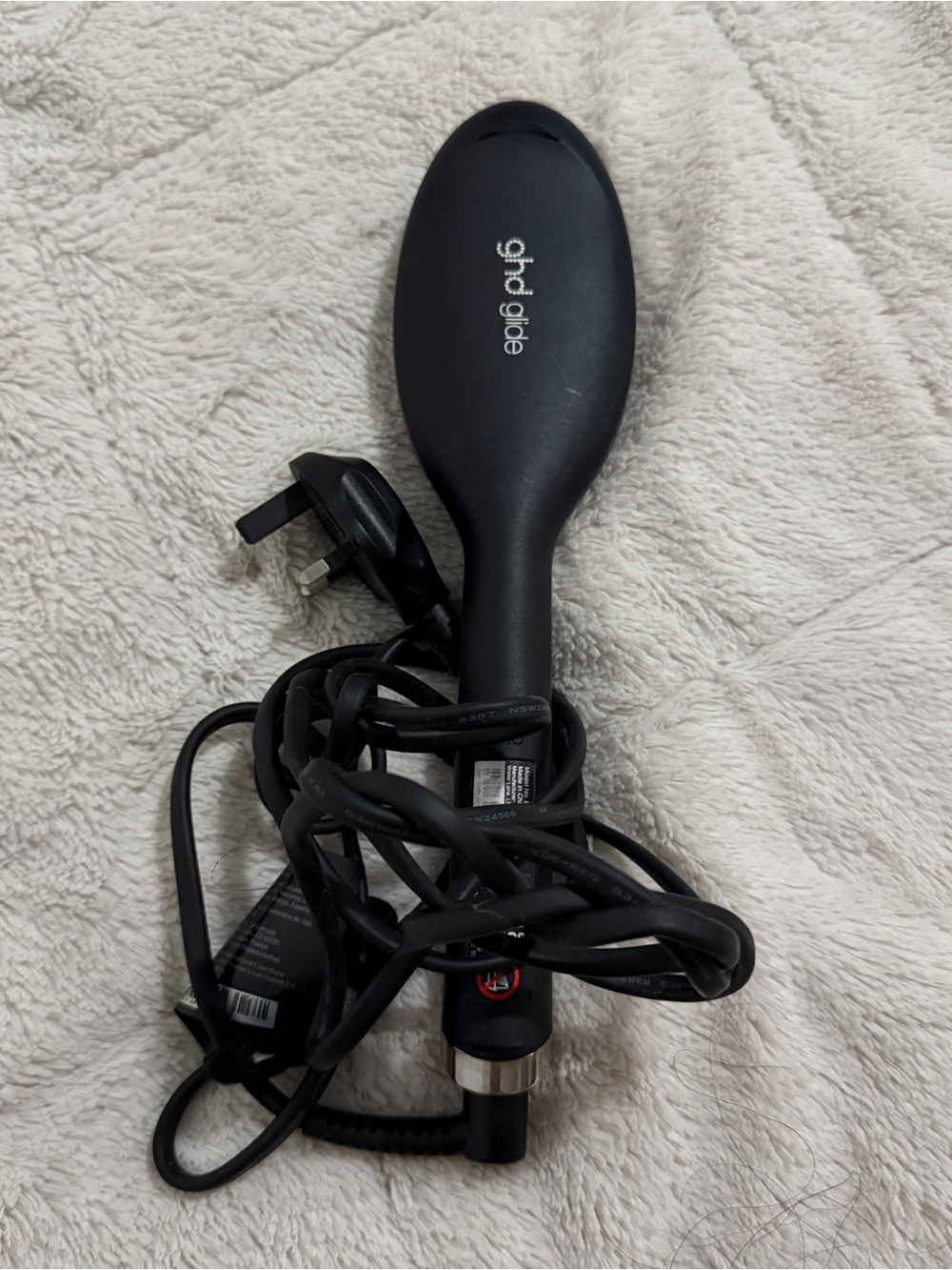GHD Glide Electric Styling Brush in Black